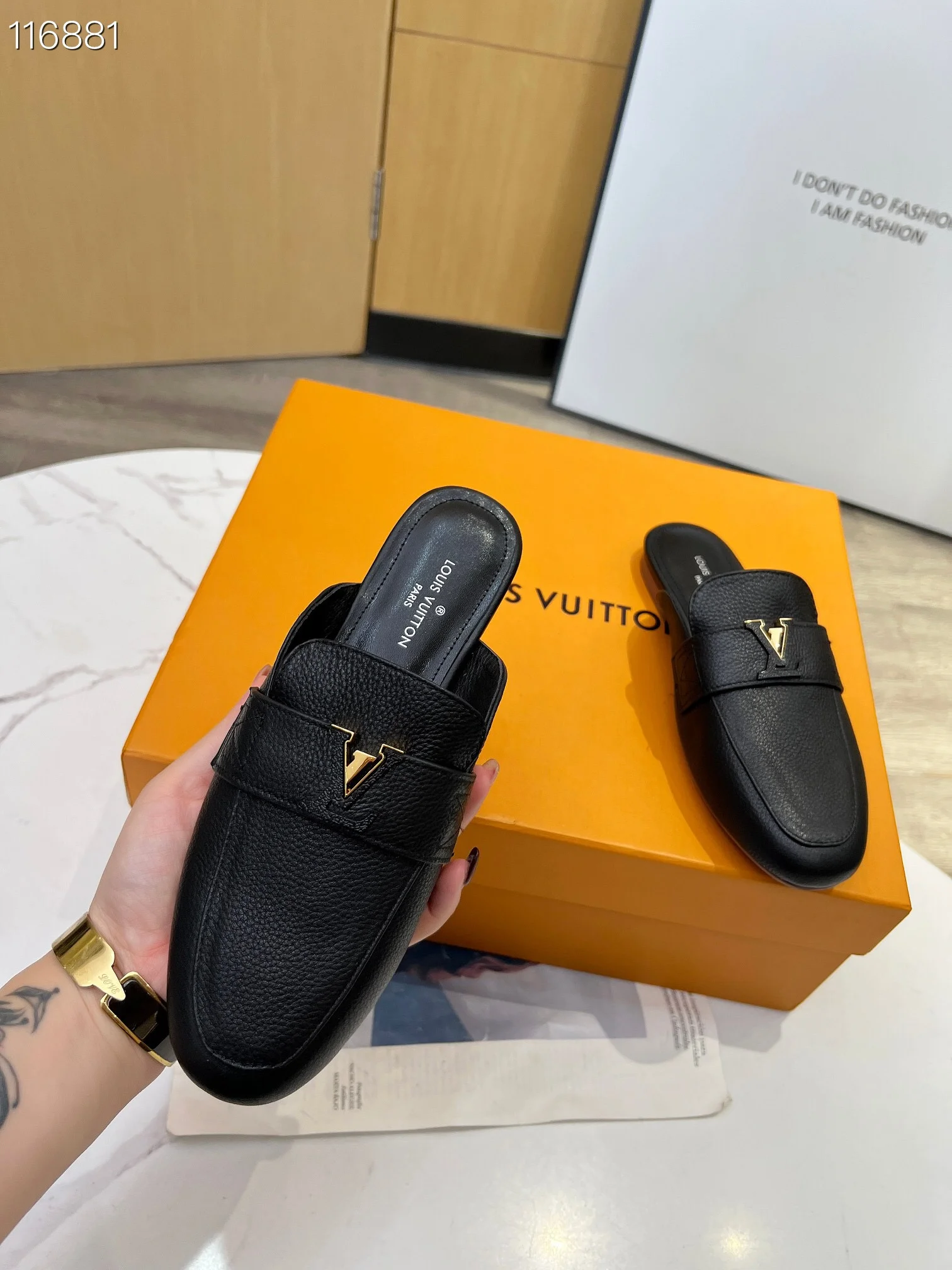 LV $80 gallery