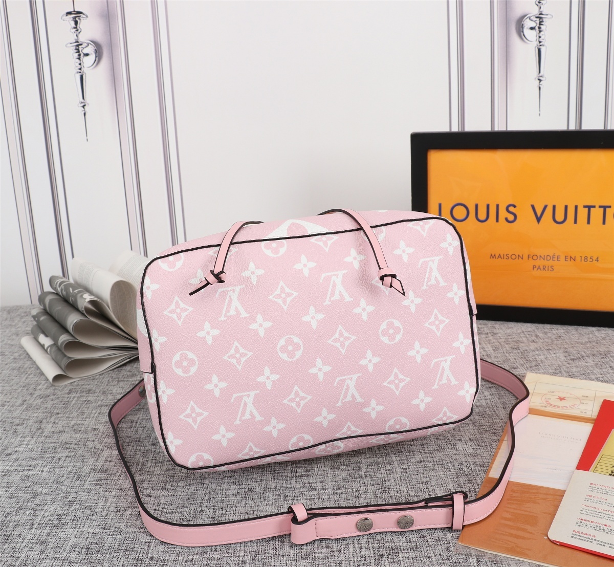 LV $80 gallery