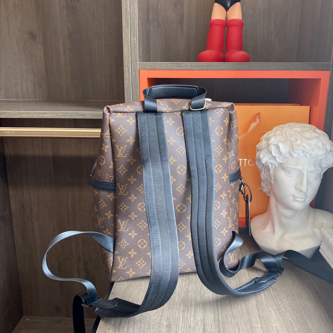 LV $80 gallery