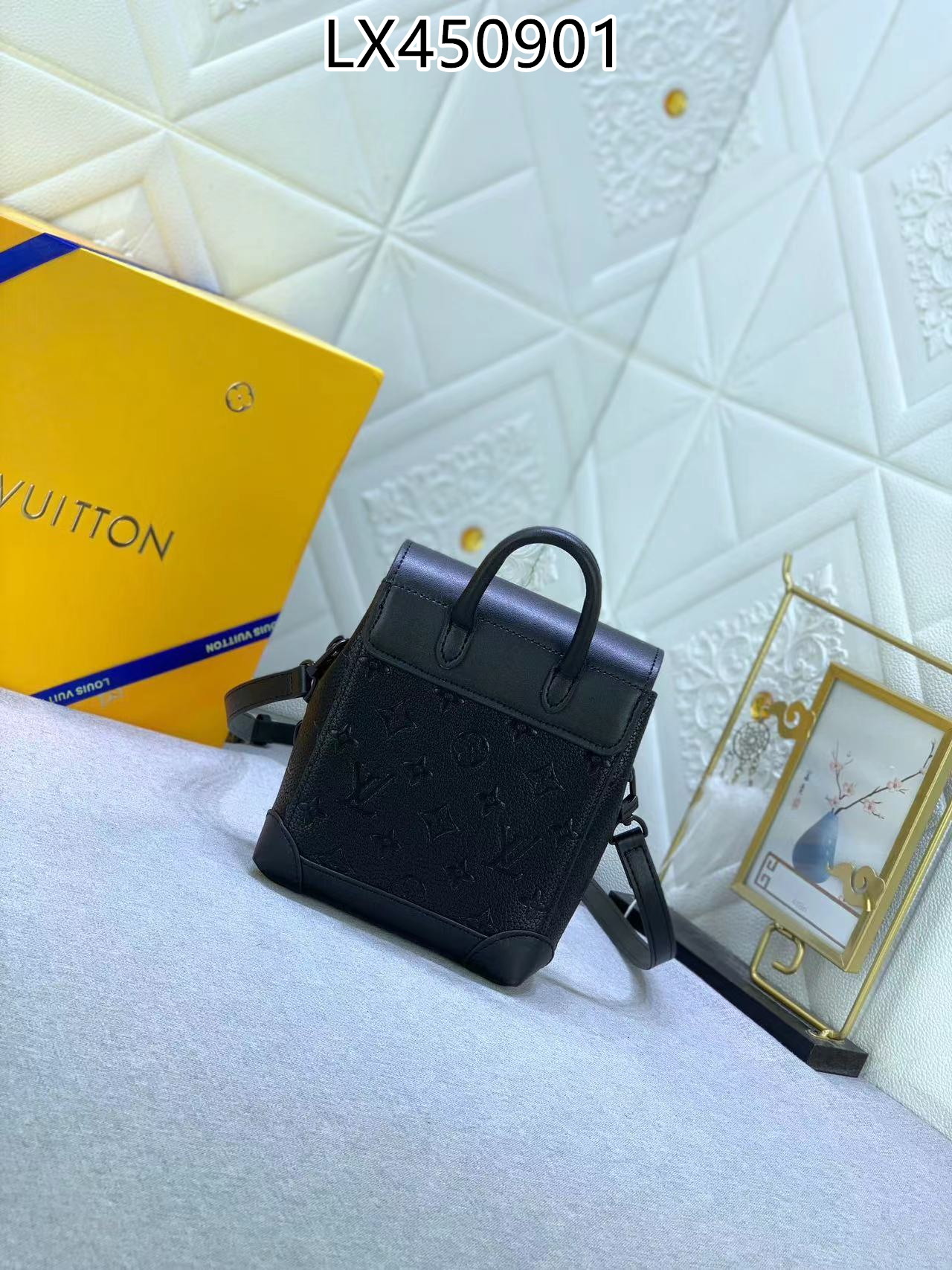 LV $80 gallery