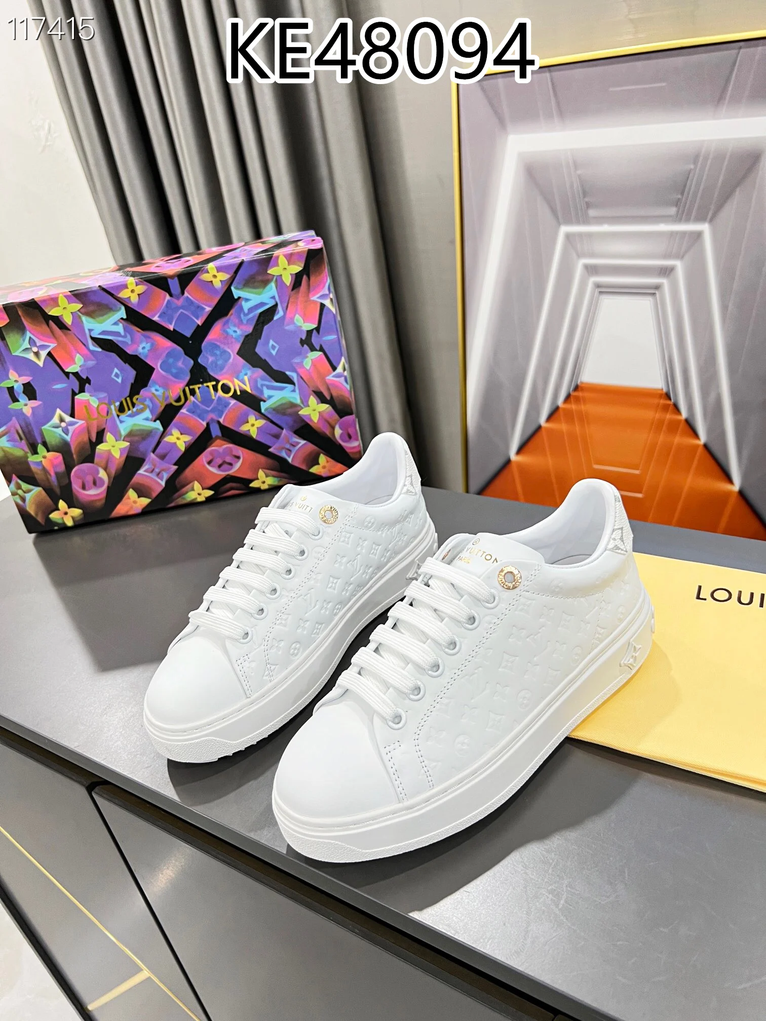 LV $80 gallery