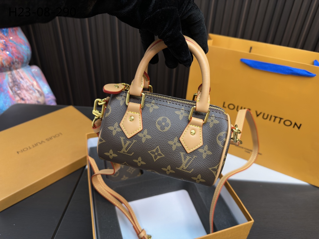 LV $81 gallery