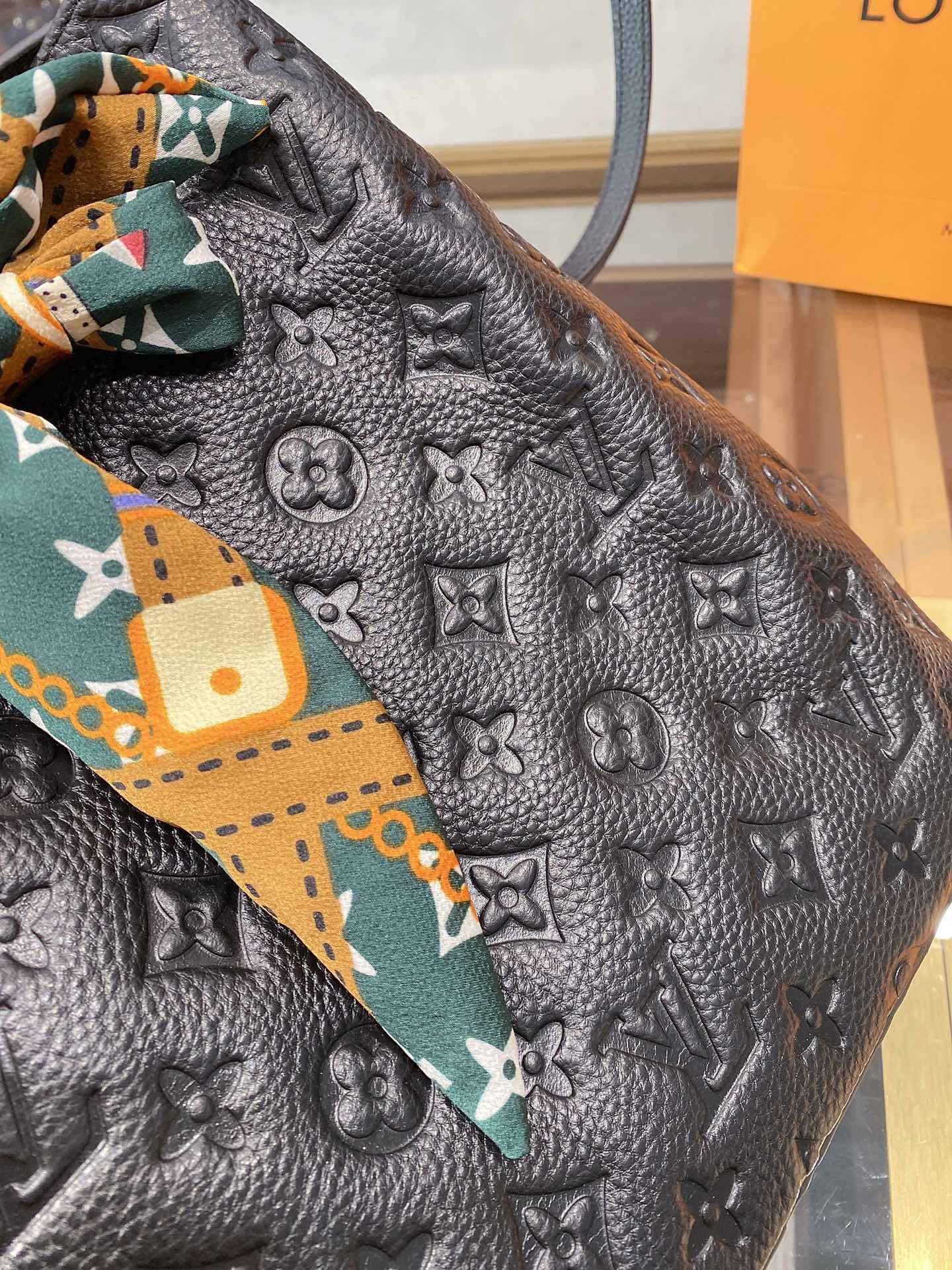 LV $81 gallery