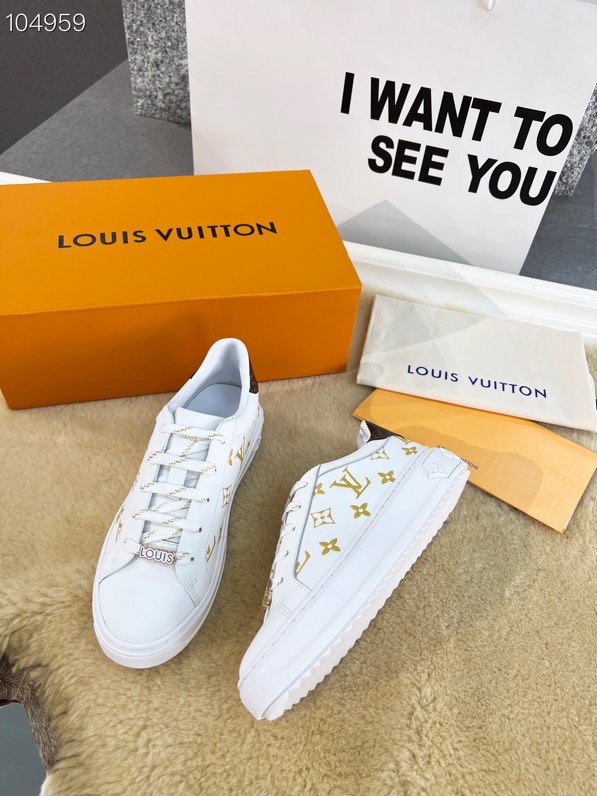 LV $81 gallery