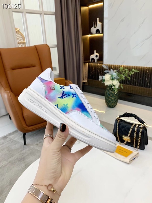 LV $82 gallery