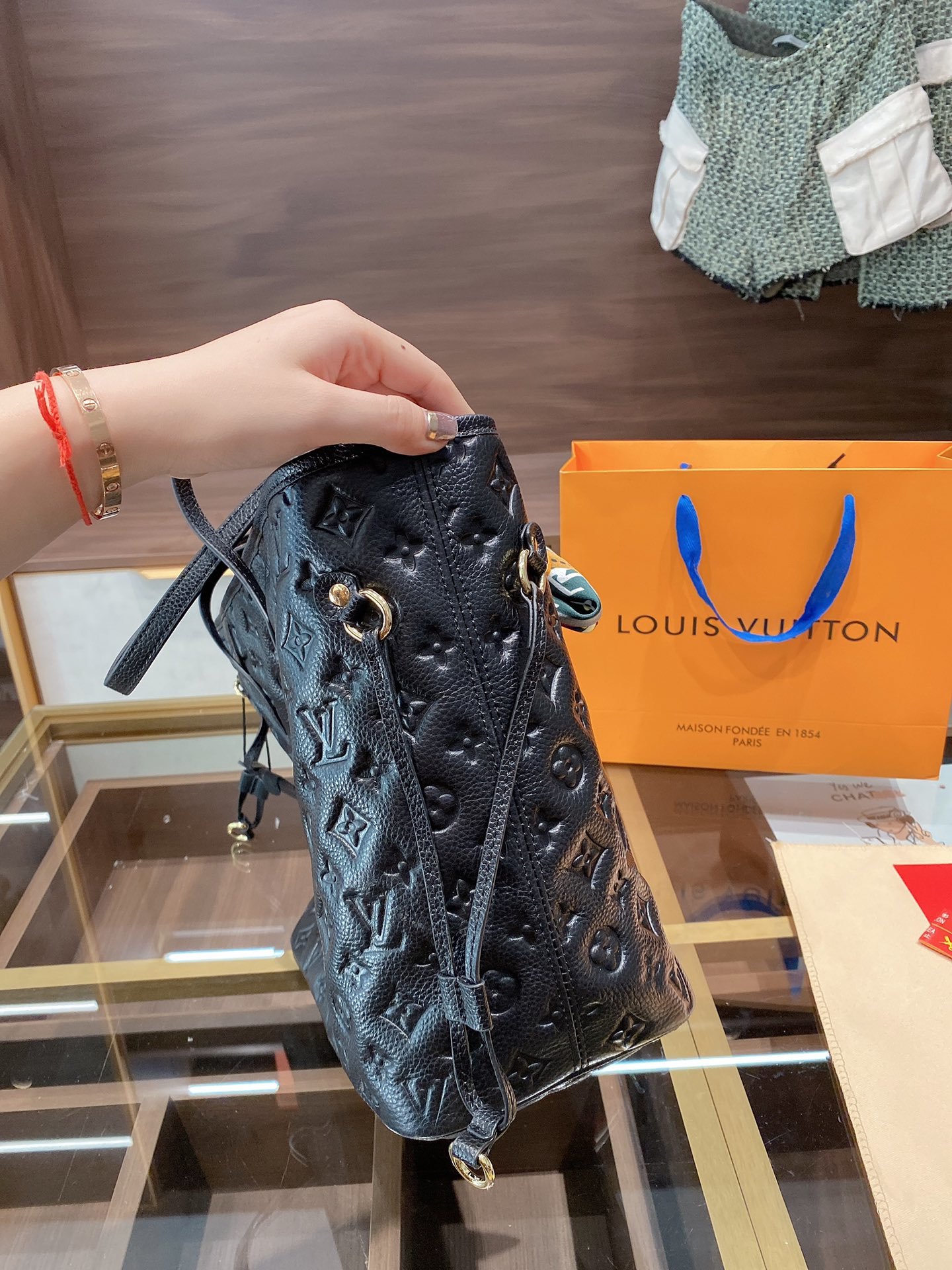 LV $82 gallery