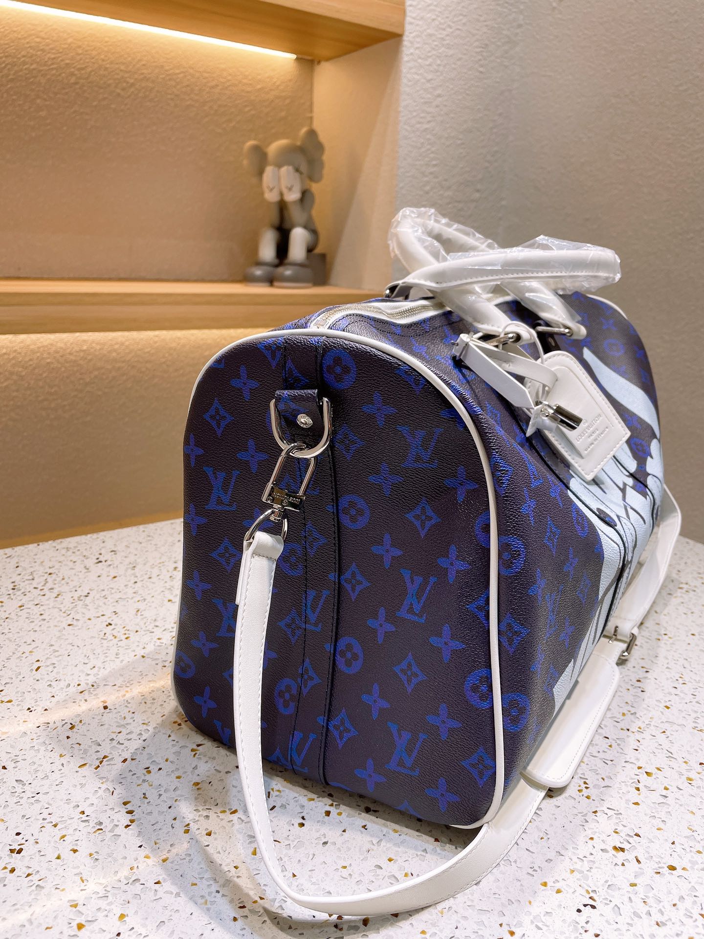 LV $82 gallery