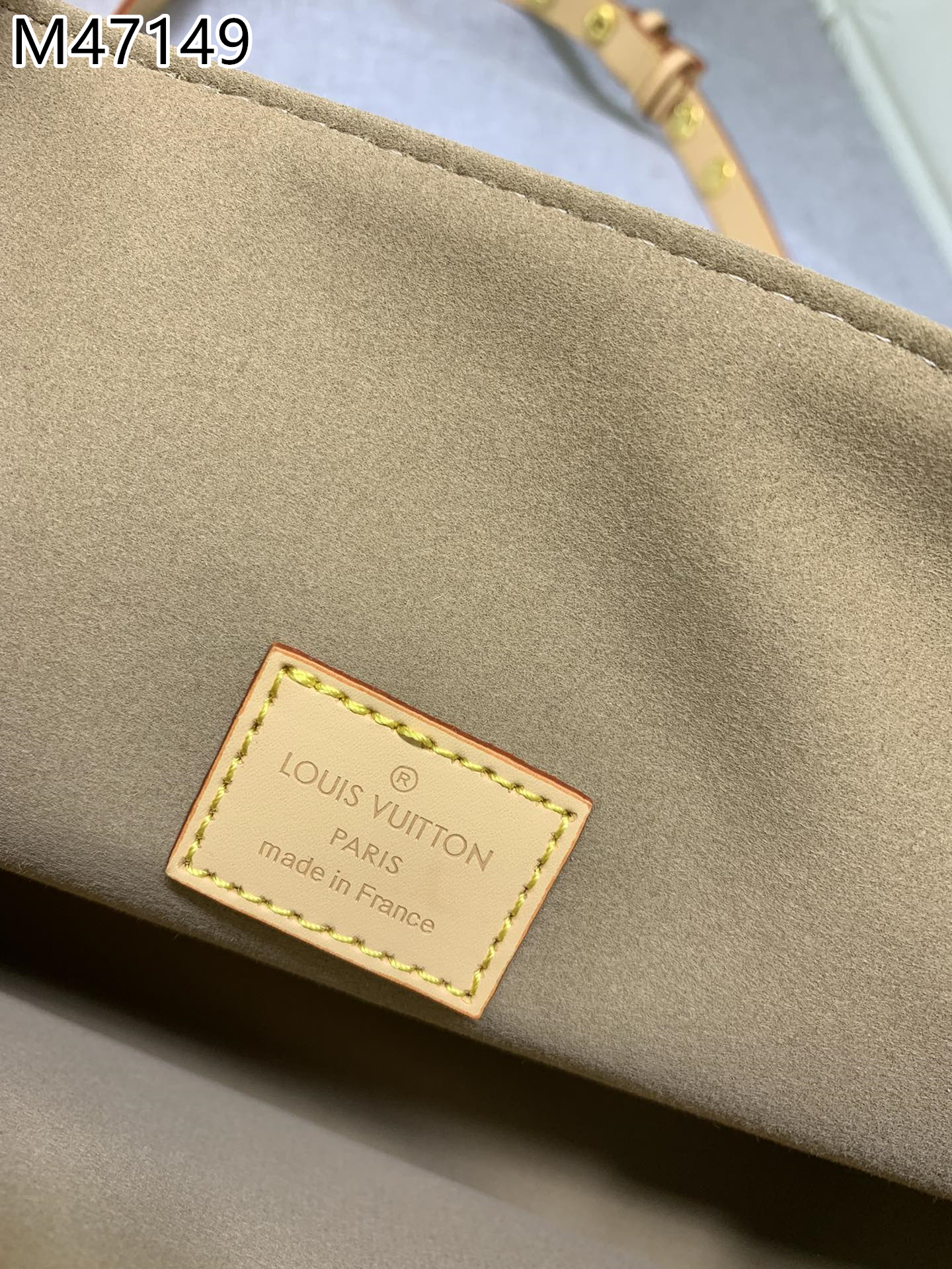 LV $82 gallery