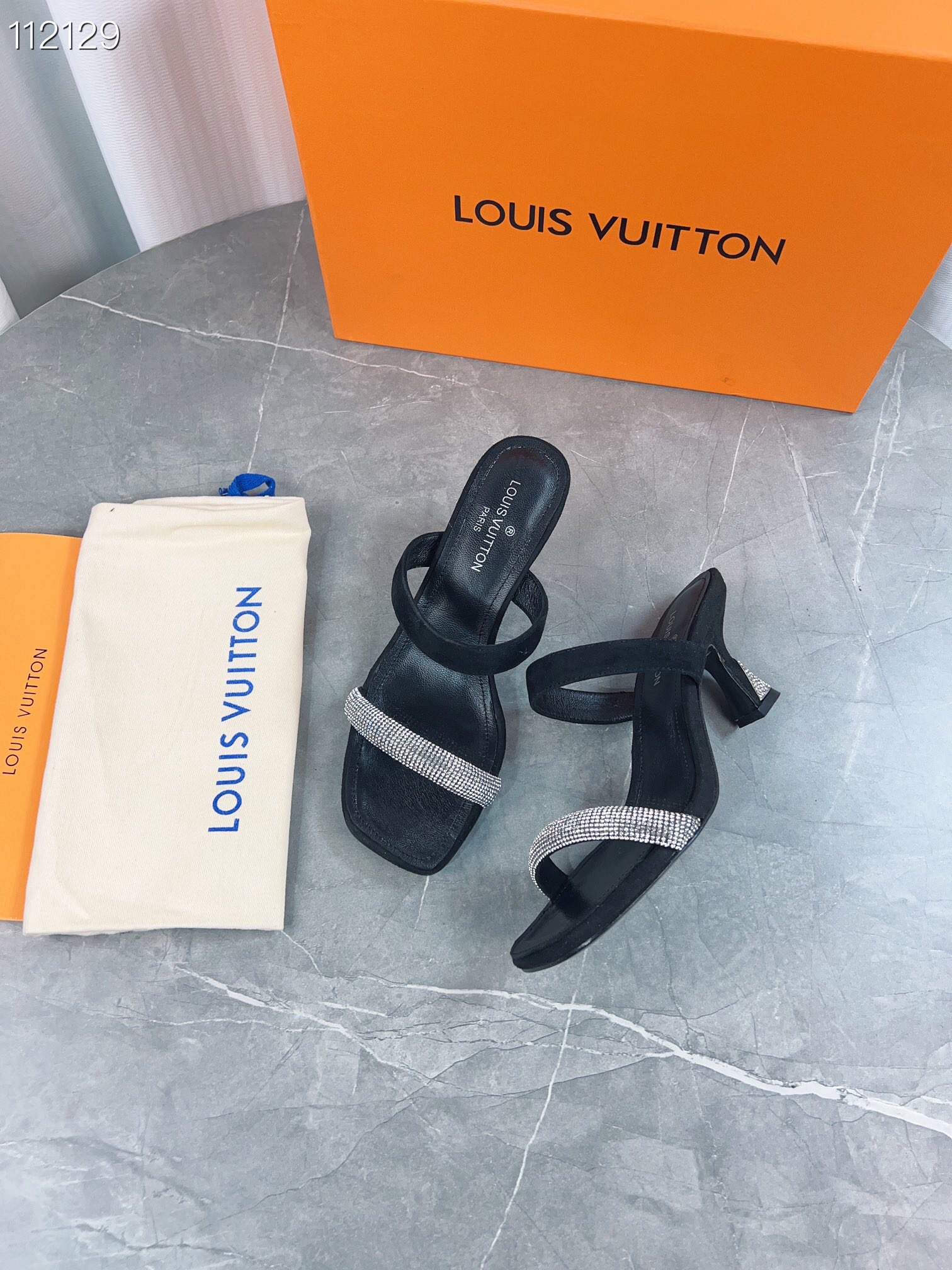 LV $82 gallery