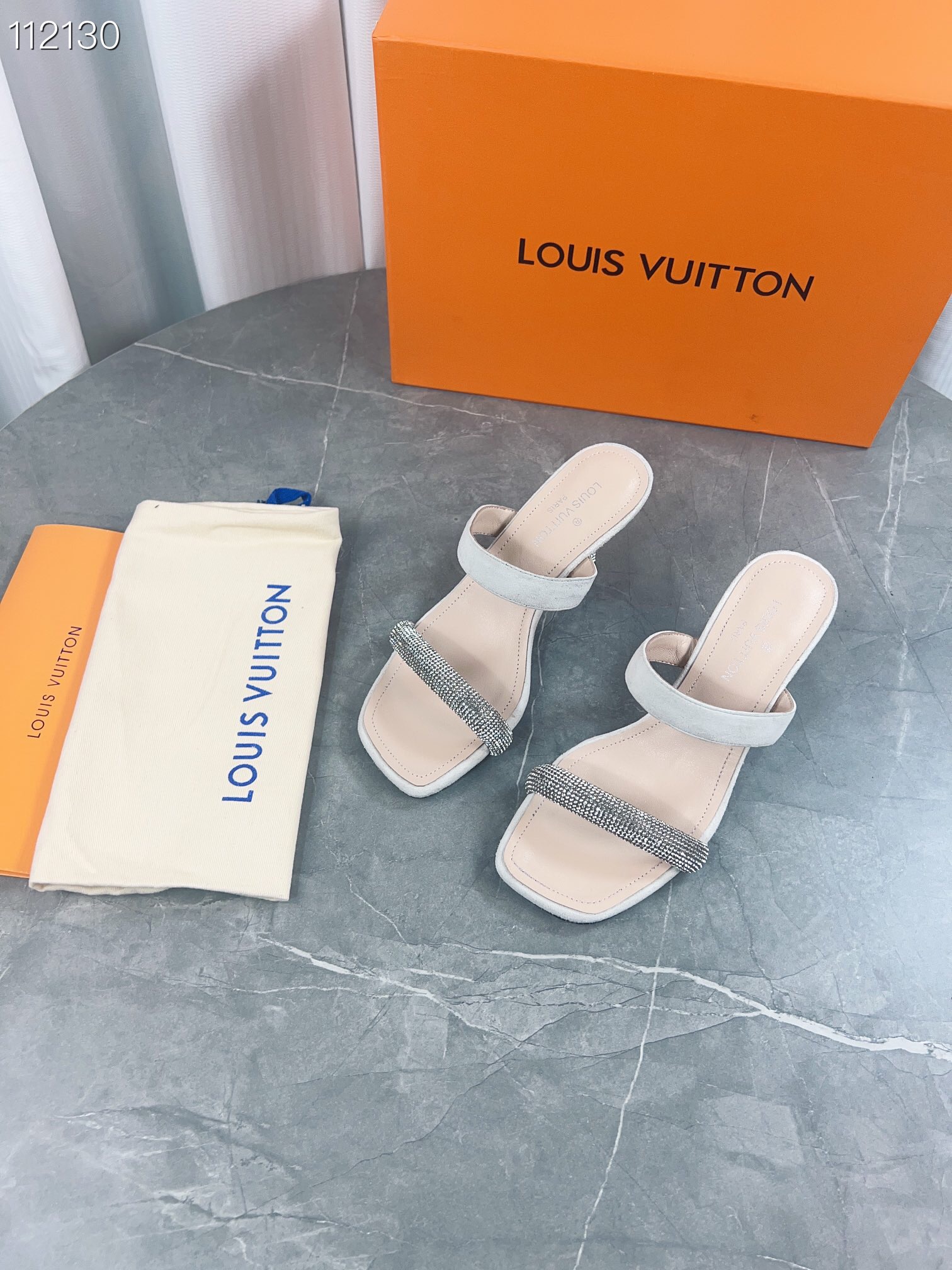 LV $82 gallery