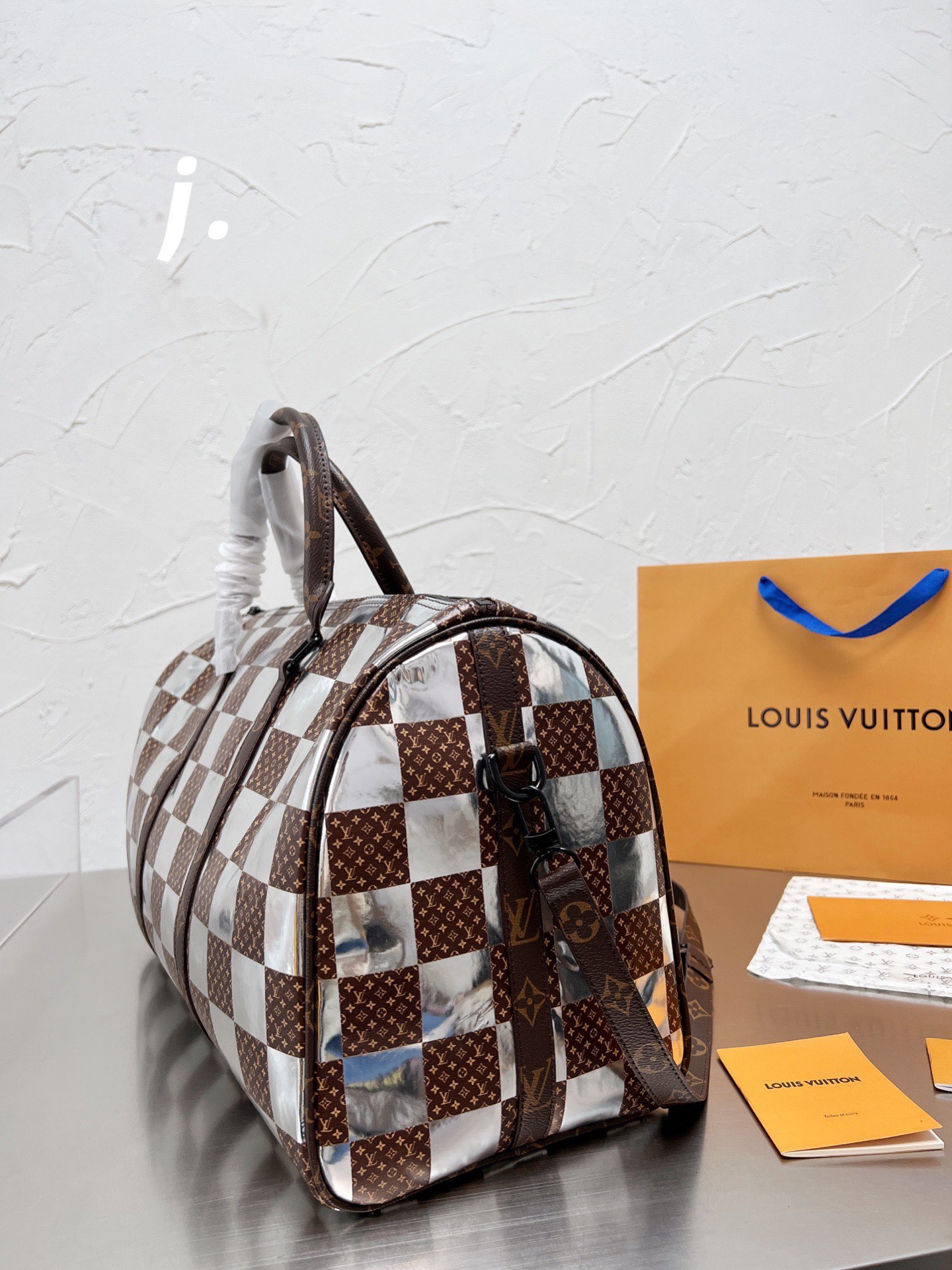 LV $84 gallery