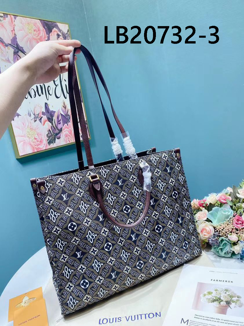 LV $84 gallery