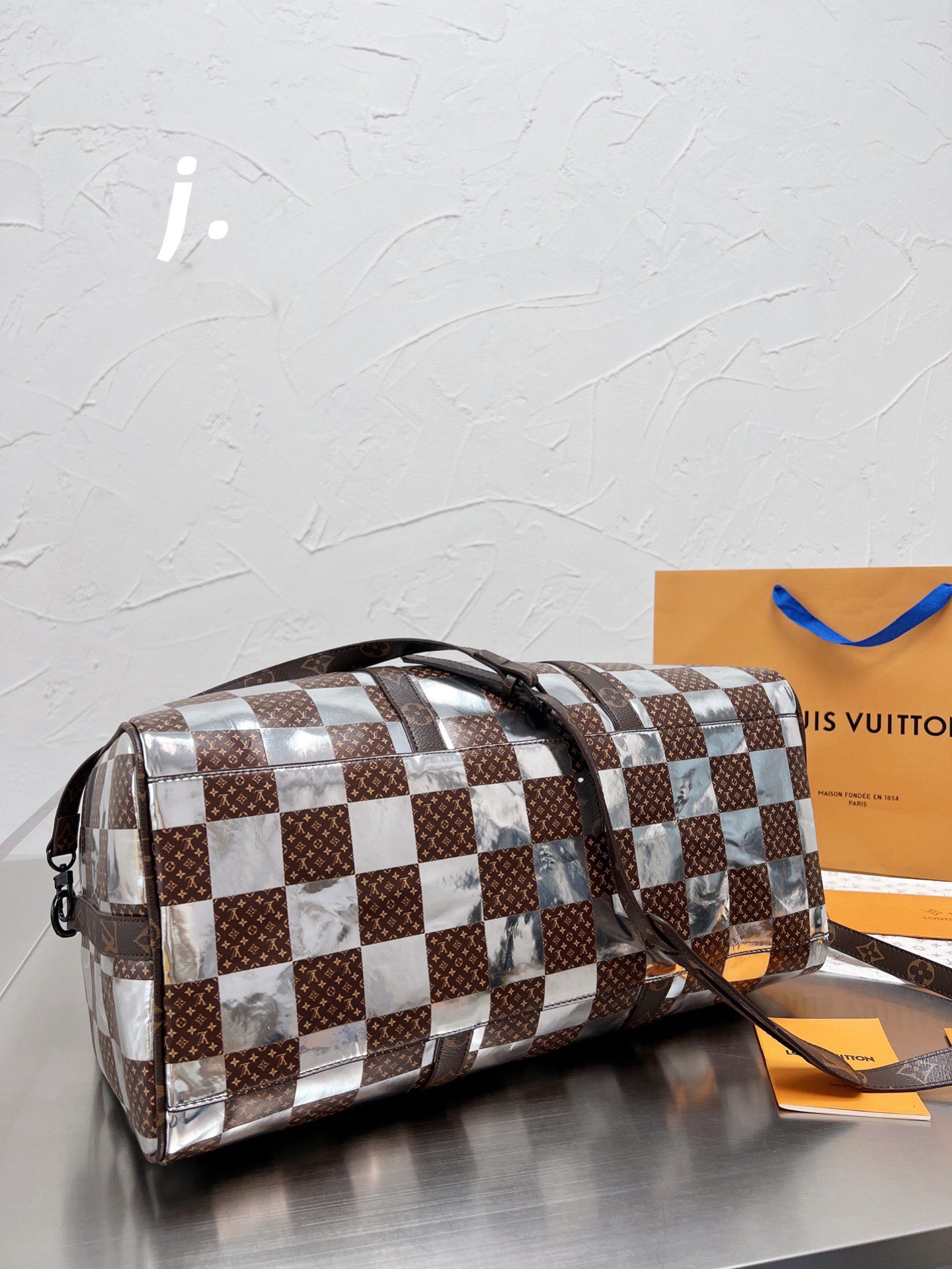 LV $84 gallery