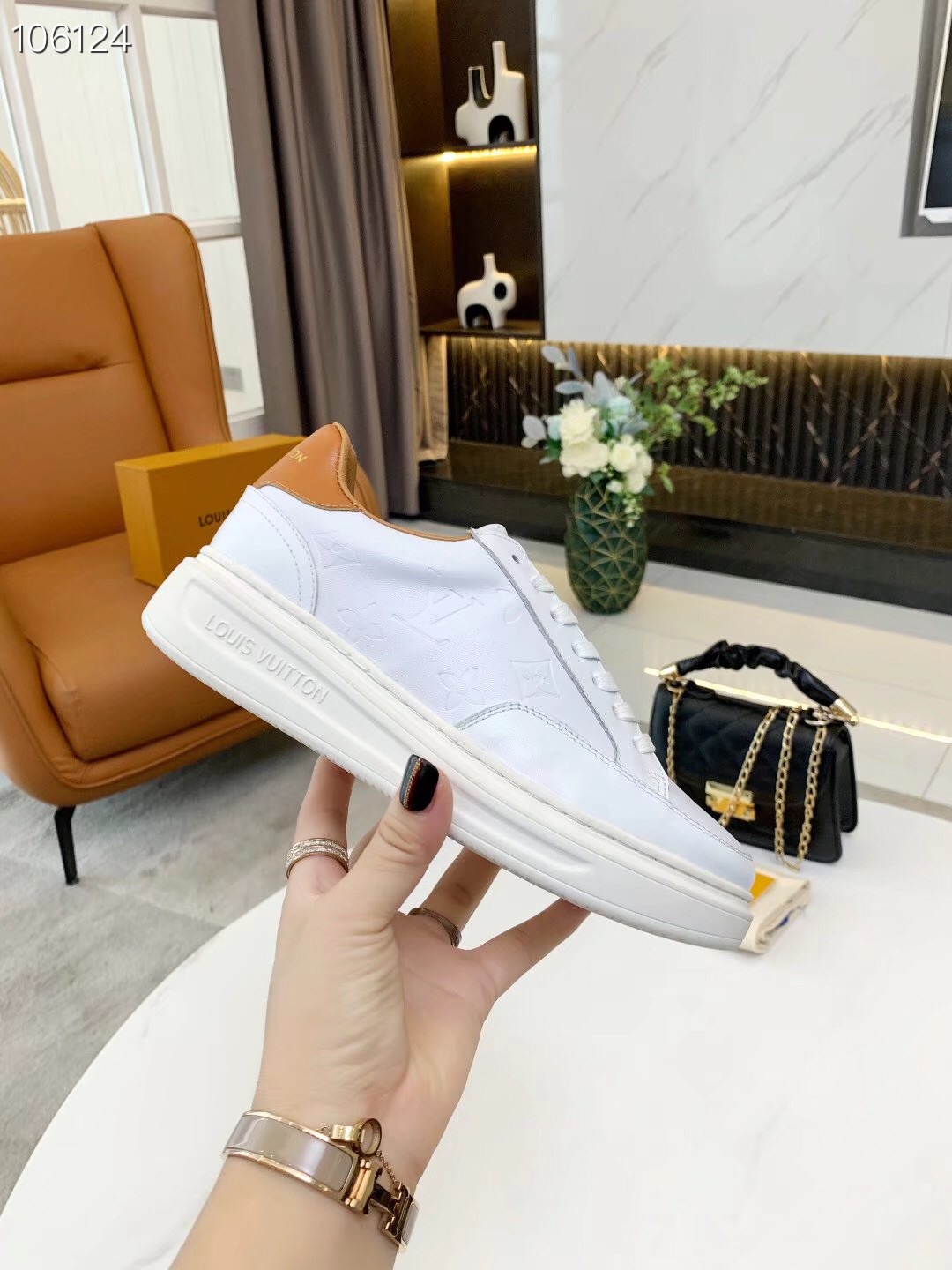 LV $84 gallery