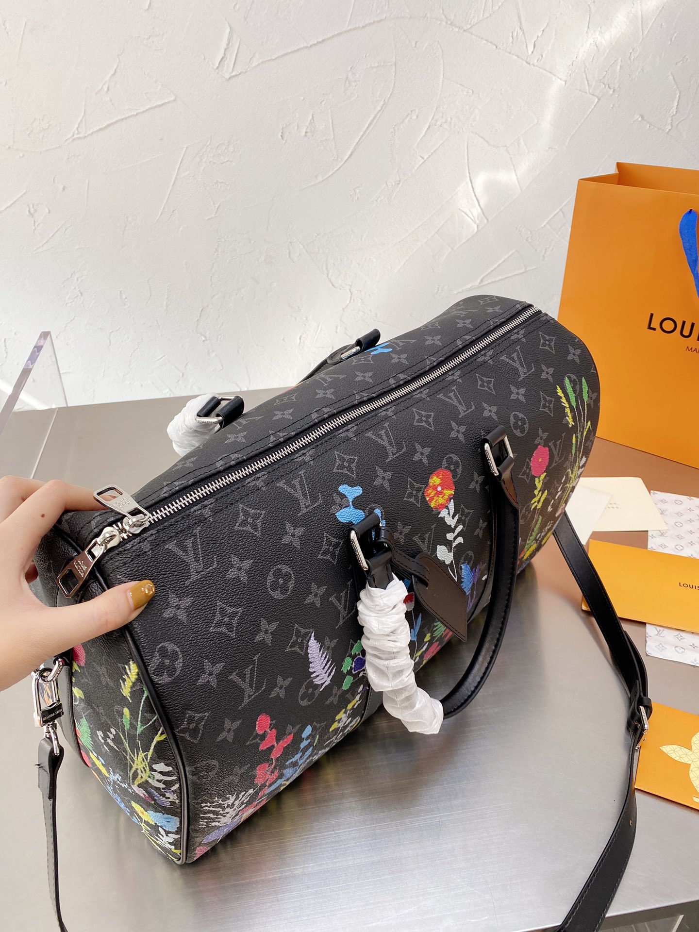 LV $84 gallery