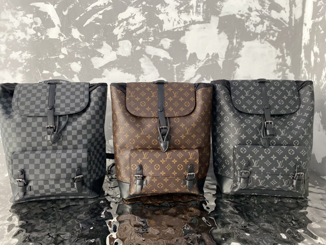 LV $84 gallery