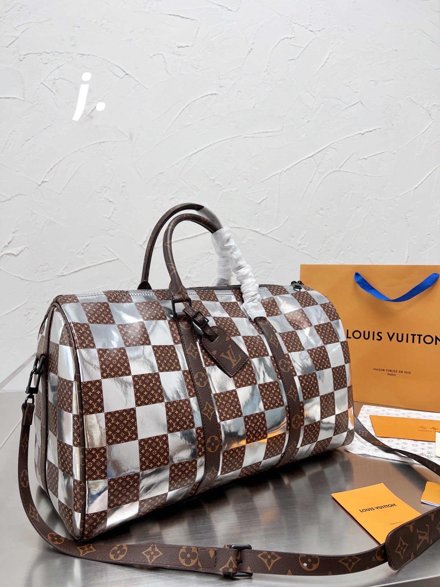 LV $84 gallery