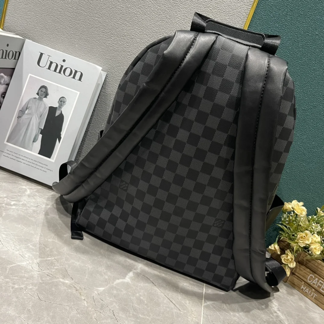 LV $85 gallery