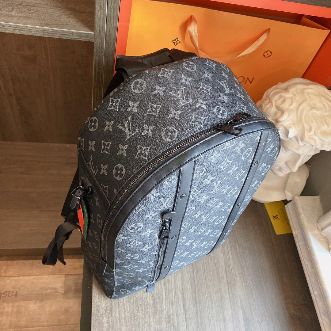 LV $85 gallery