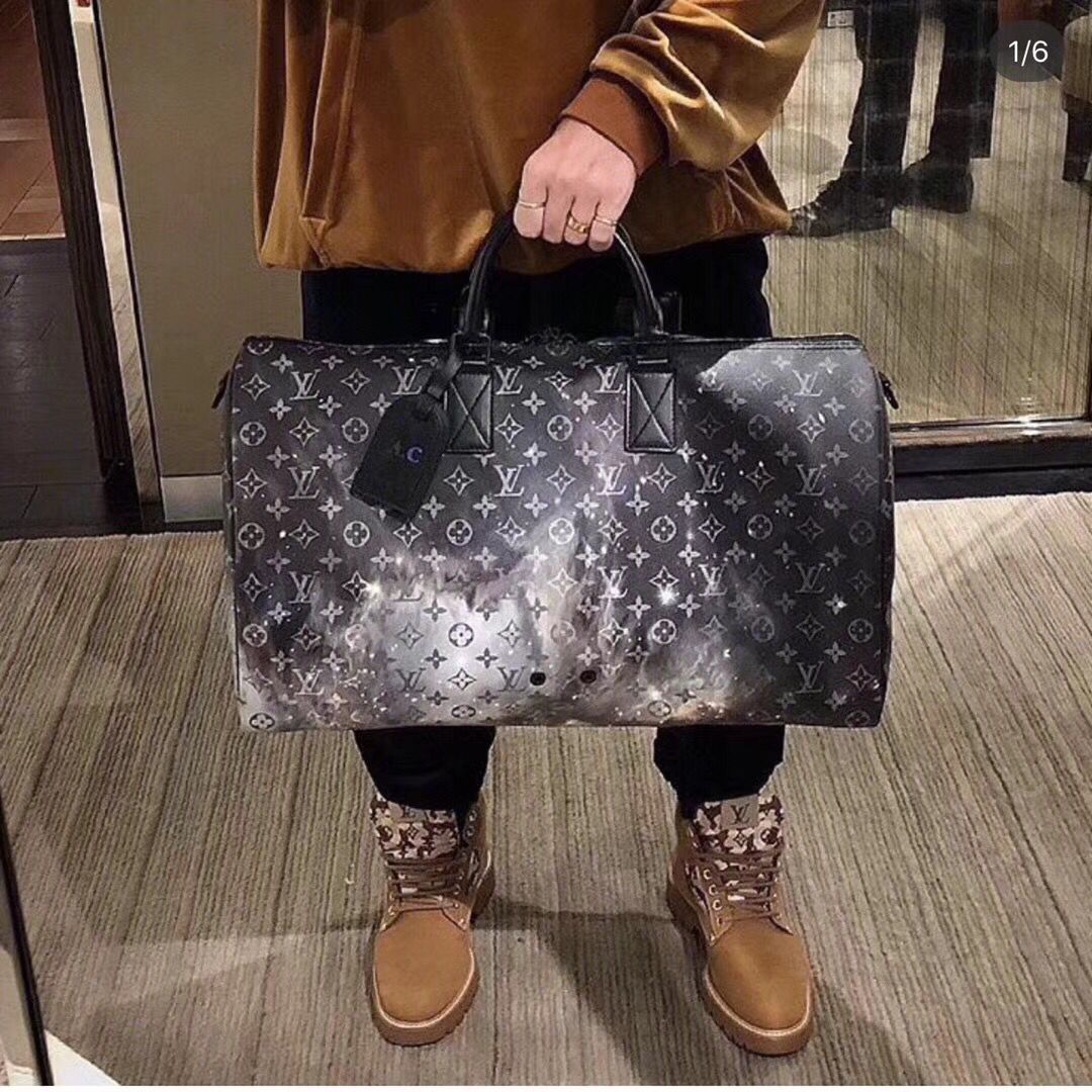 LV $85 gallery