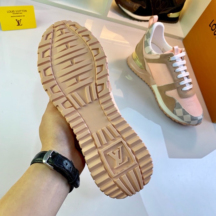 LV $85 gallery