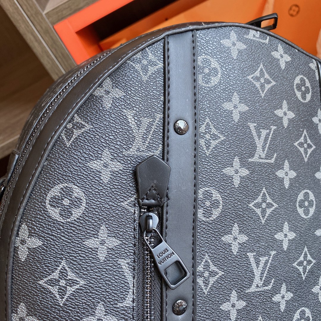 LV $85 gallery