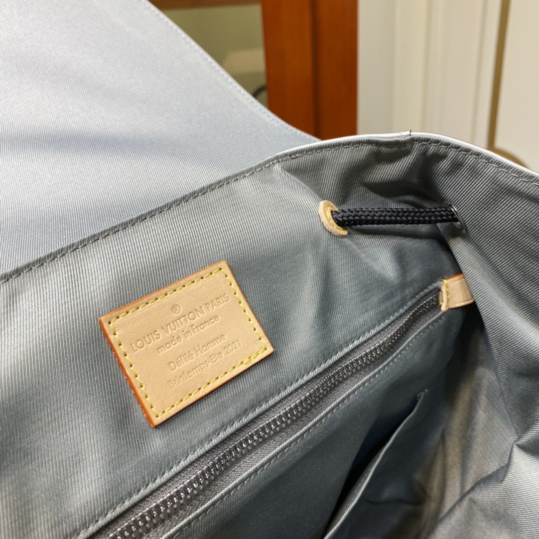 LV $85 gallery