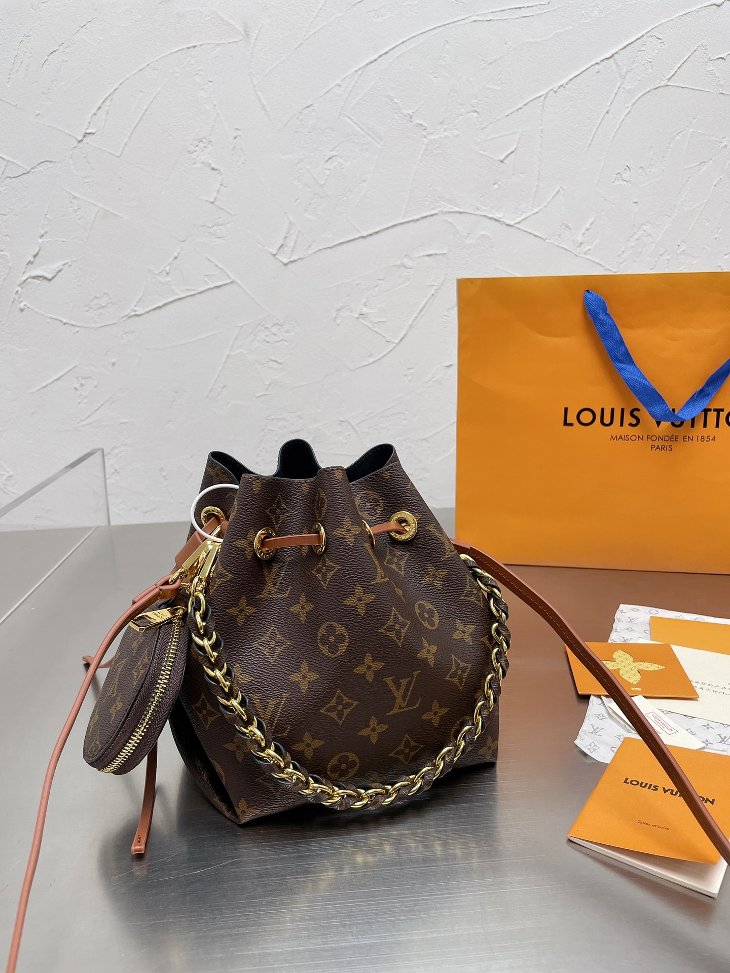 LV $85 gallery