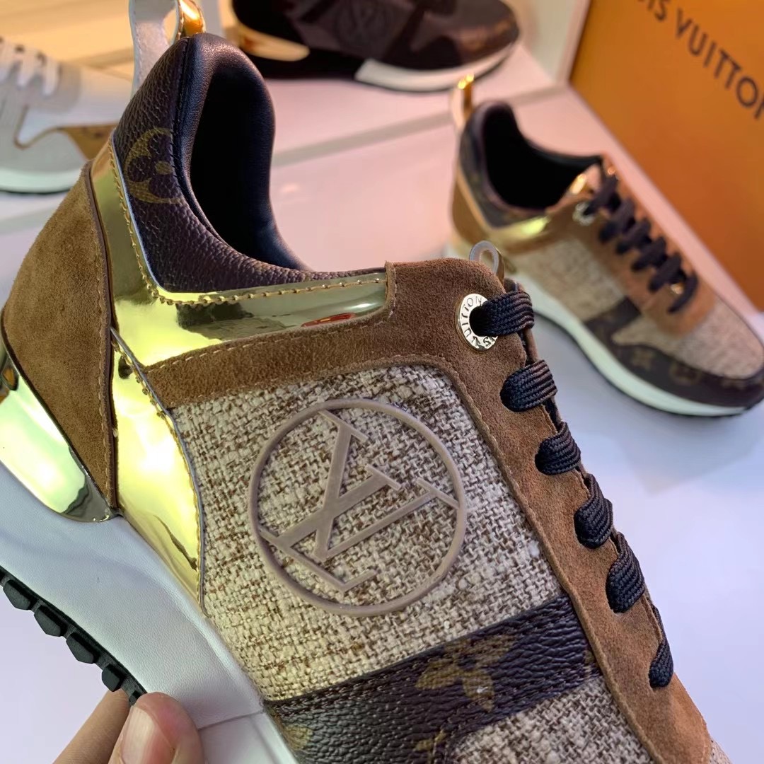 LV $85 gallery