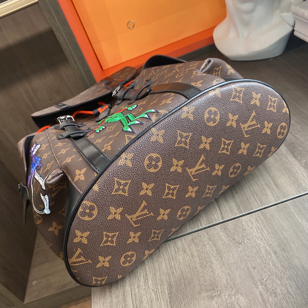 LV $85 gallery