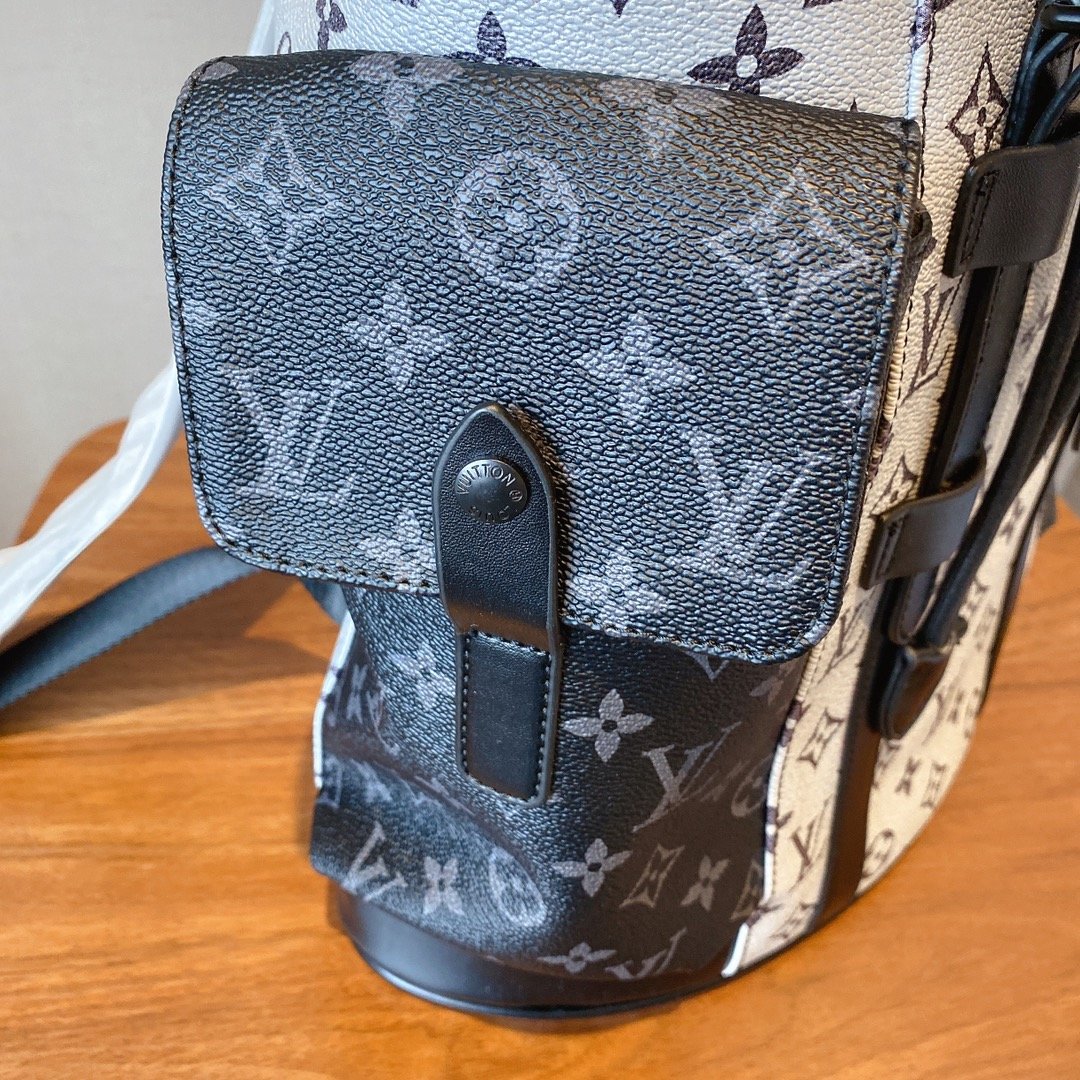 LV $85 gallery