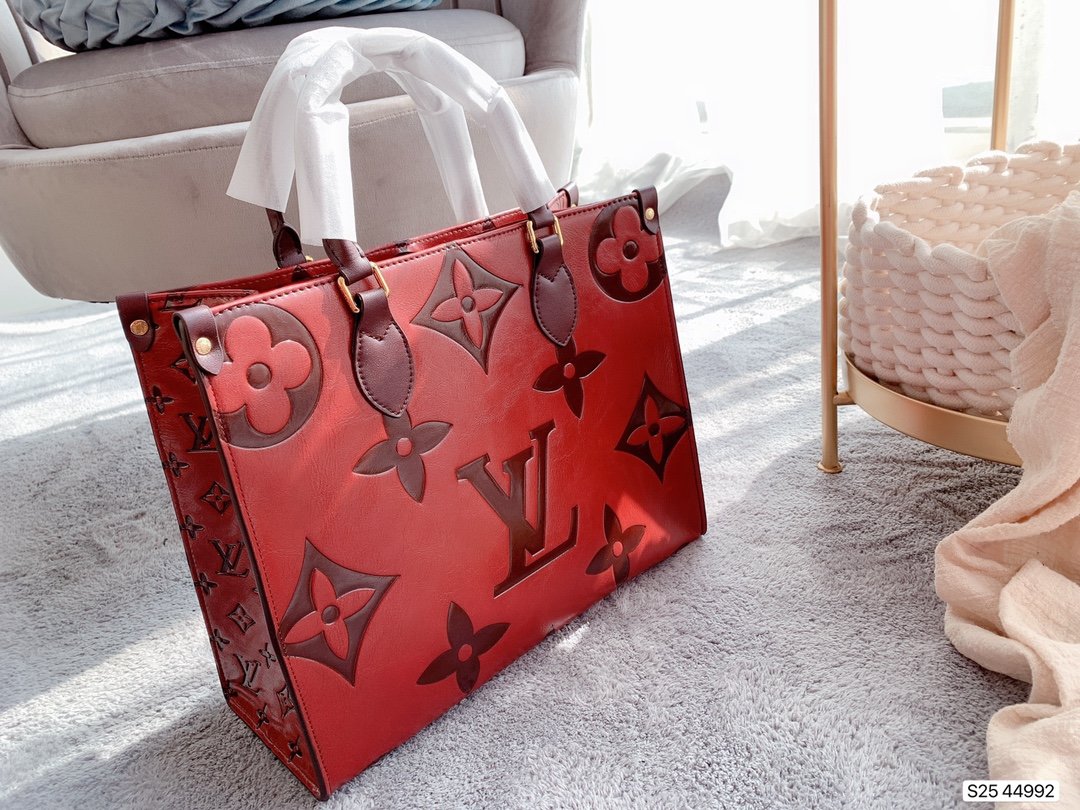 LV $86 gallery