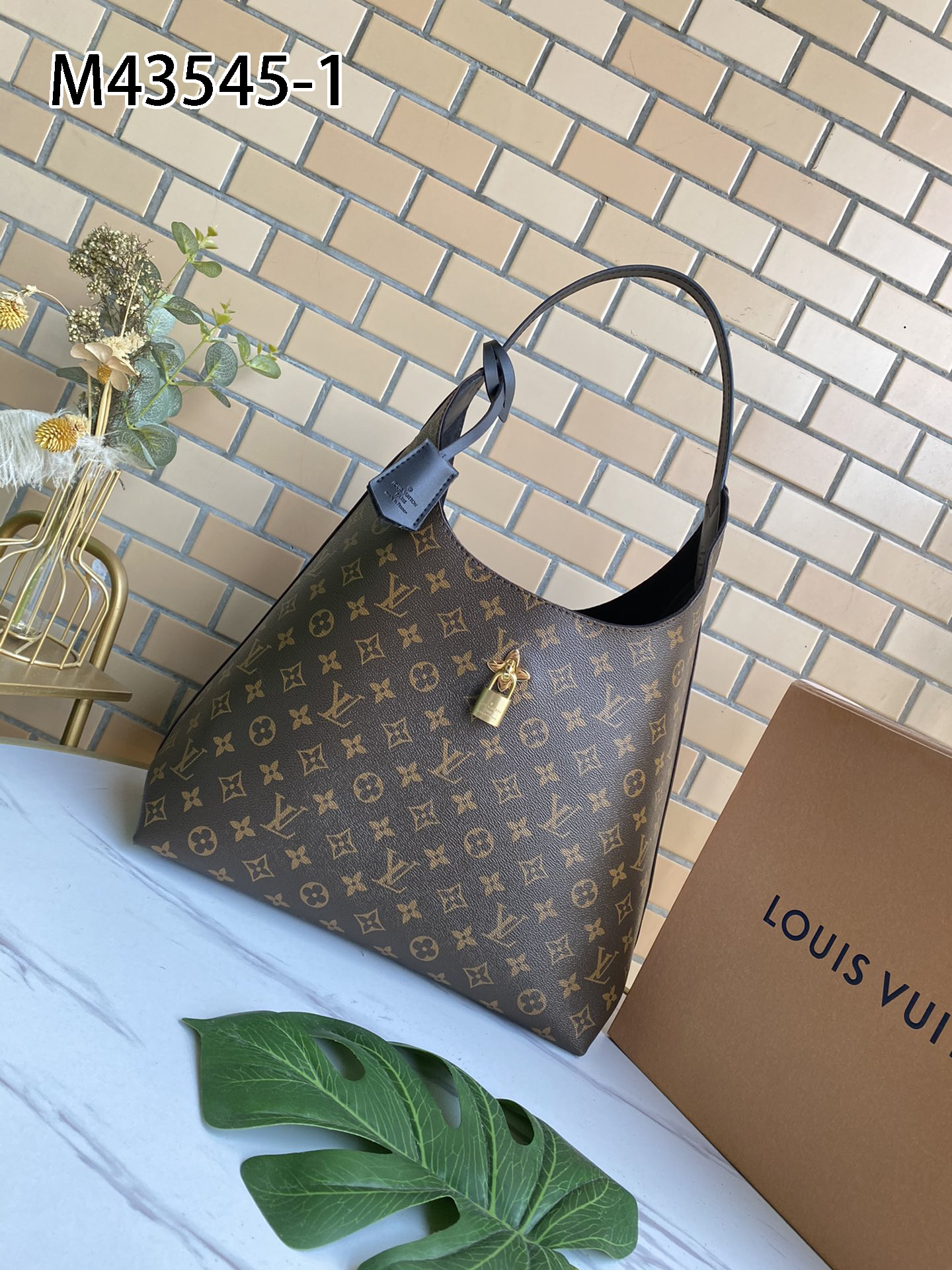 LV $86 gallery