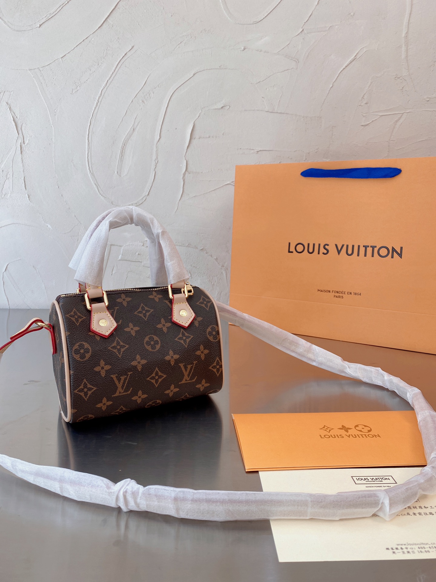 LV $86 gallery