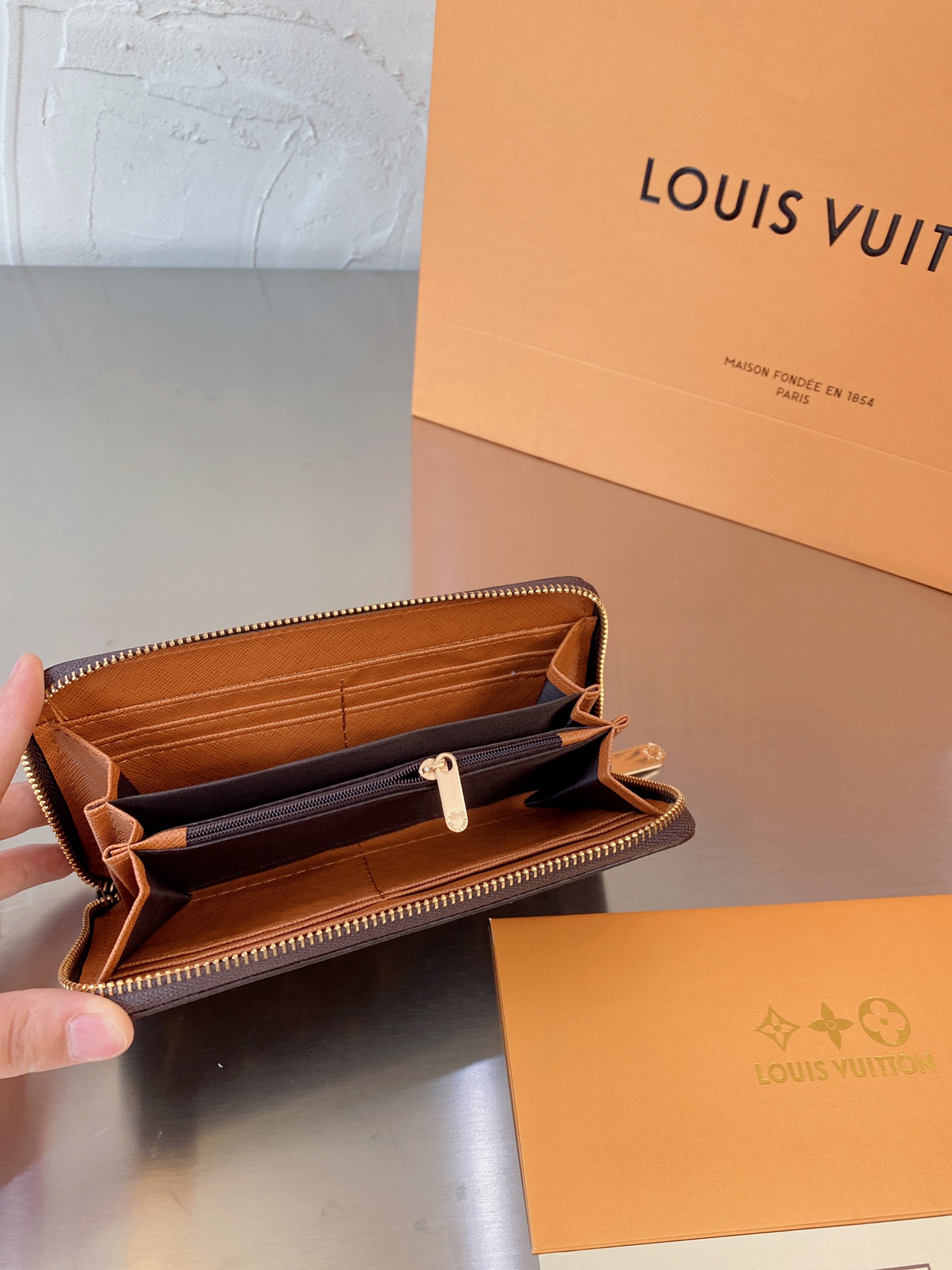 LV $86 gallery