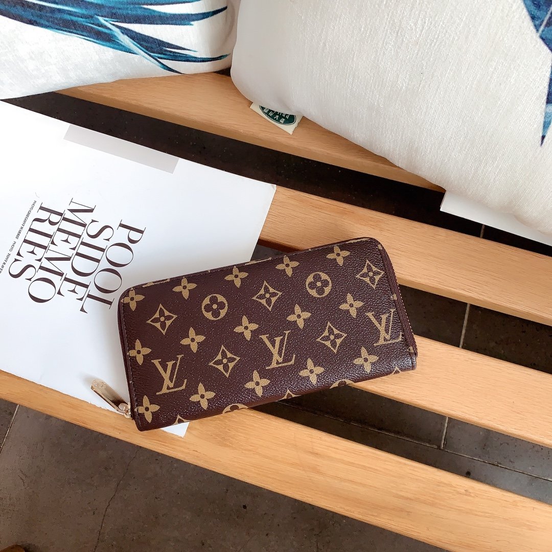 LV $87 gallery