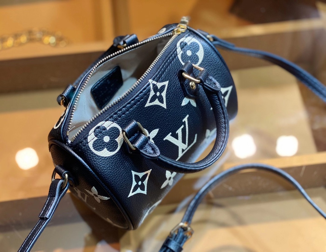 LV $87 gallery