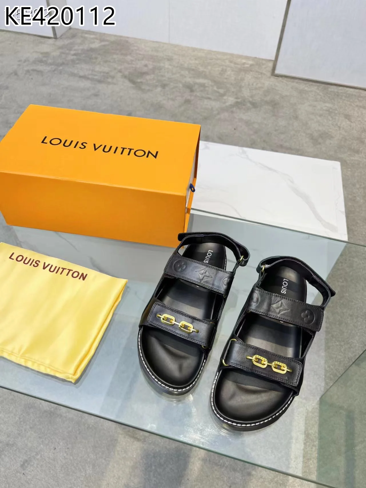 LV $87 gallery