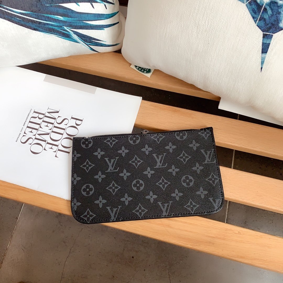 LV $87 gallery