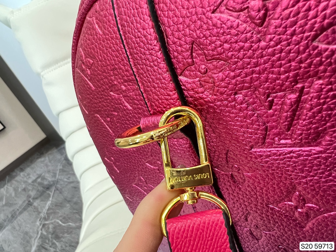 LV $87 gallery