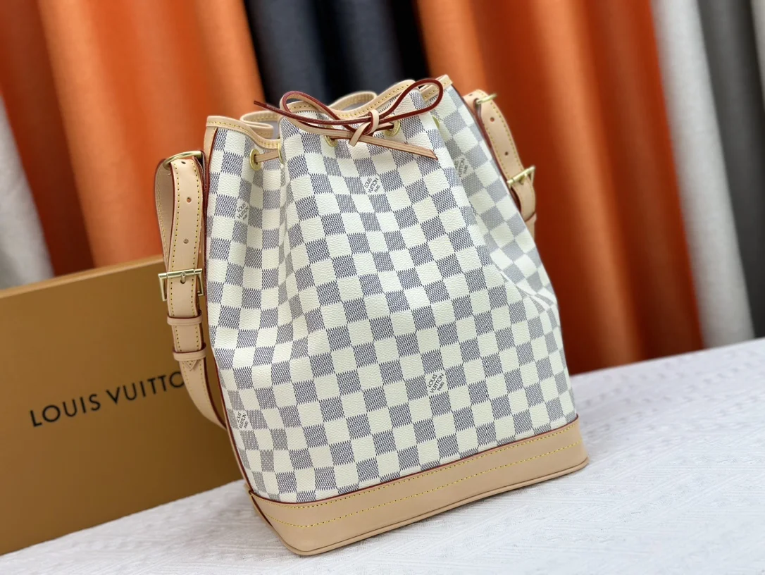 LV $88 gallery