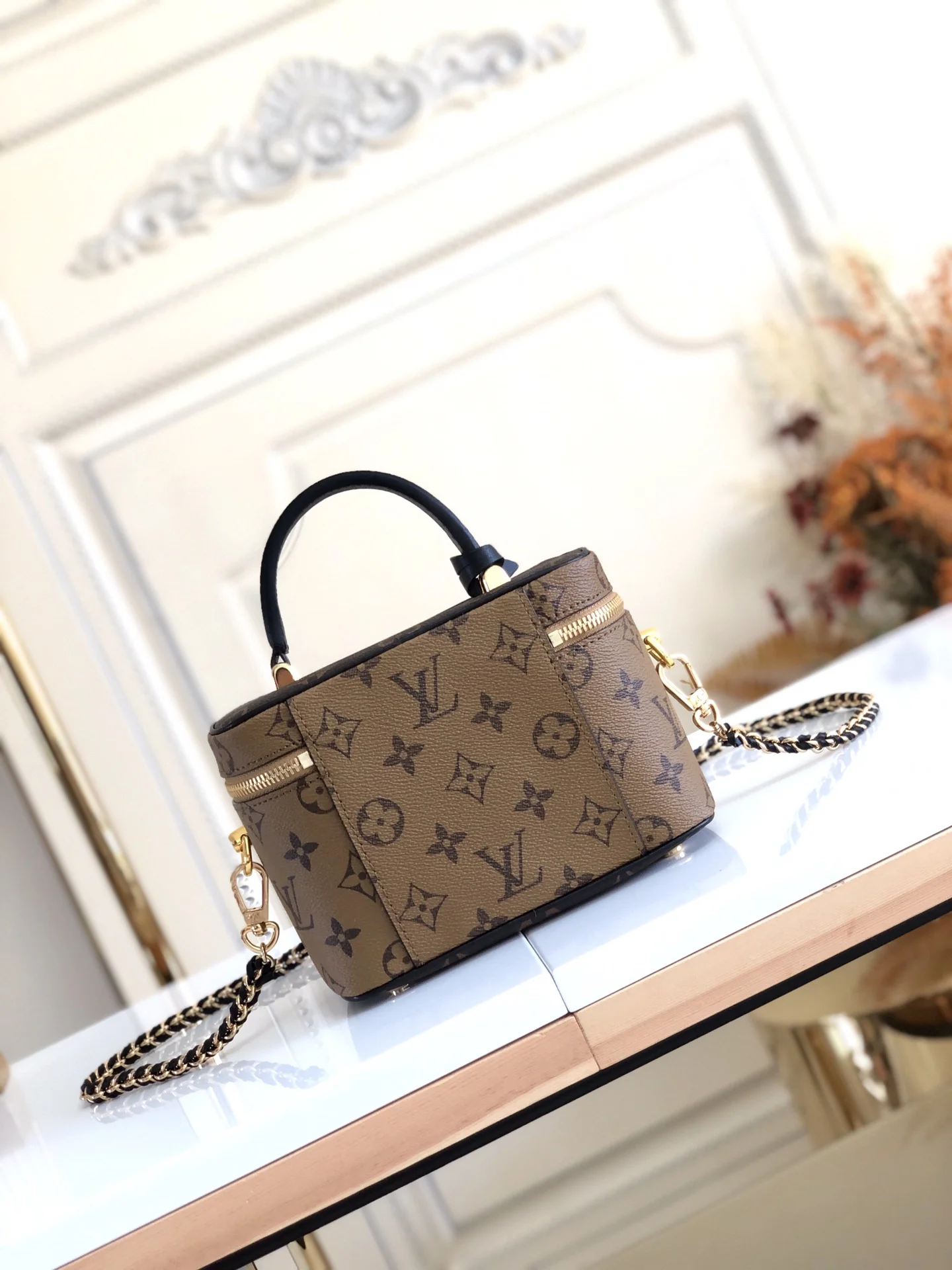 LV $88 gallery