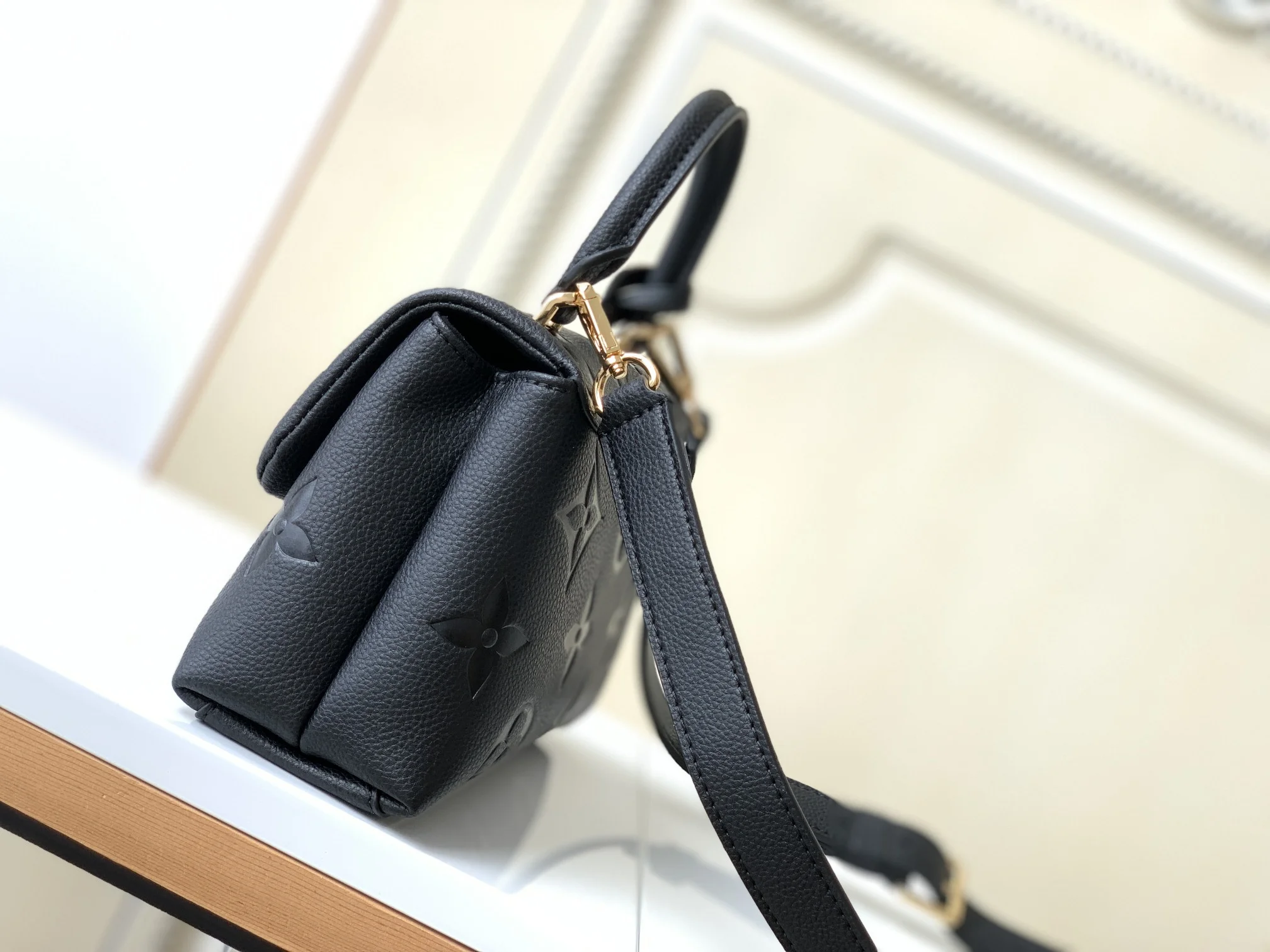 LV $88 gallery