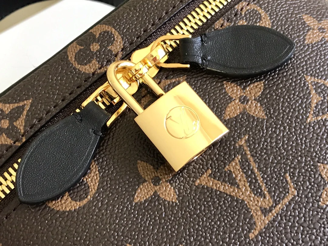 LV $88 gallery