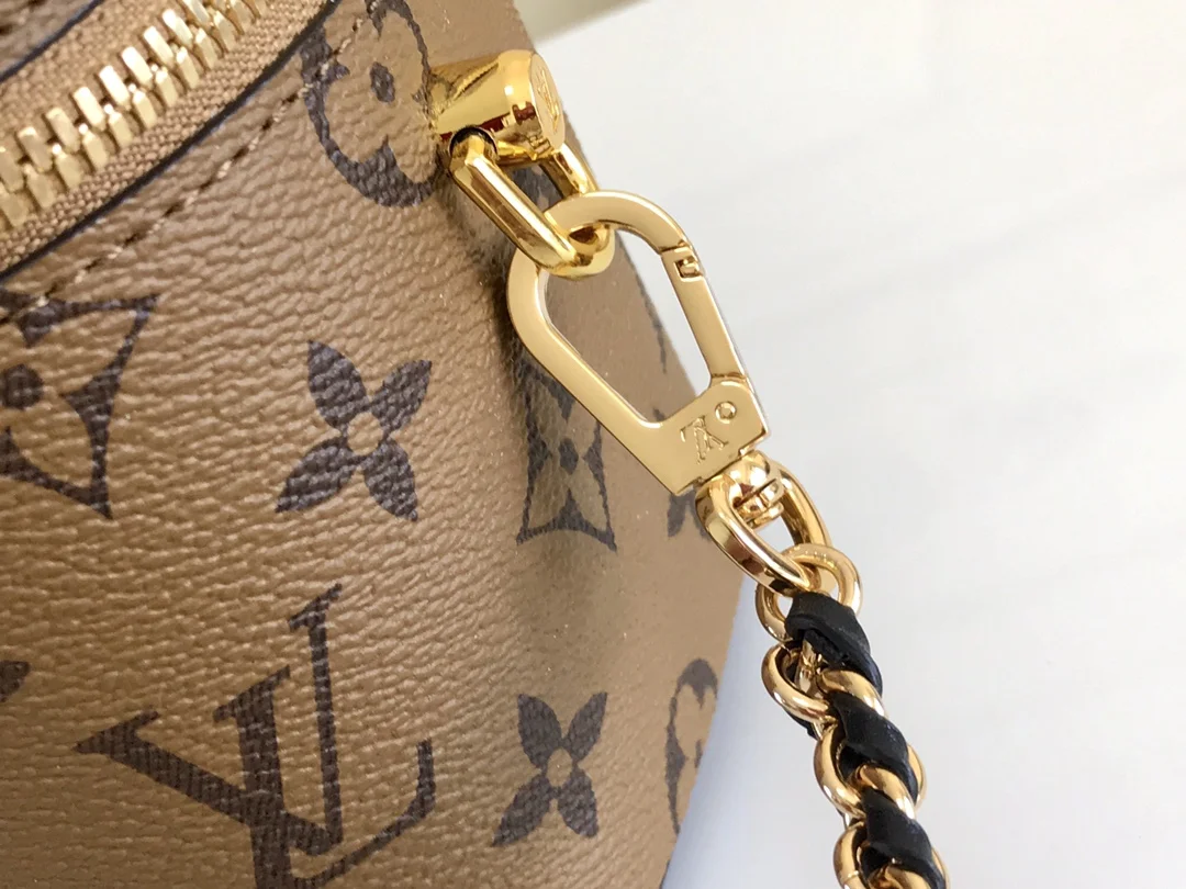 LV $88 gallery