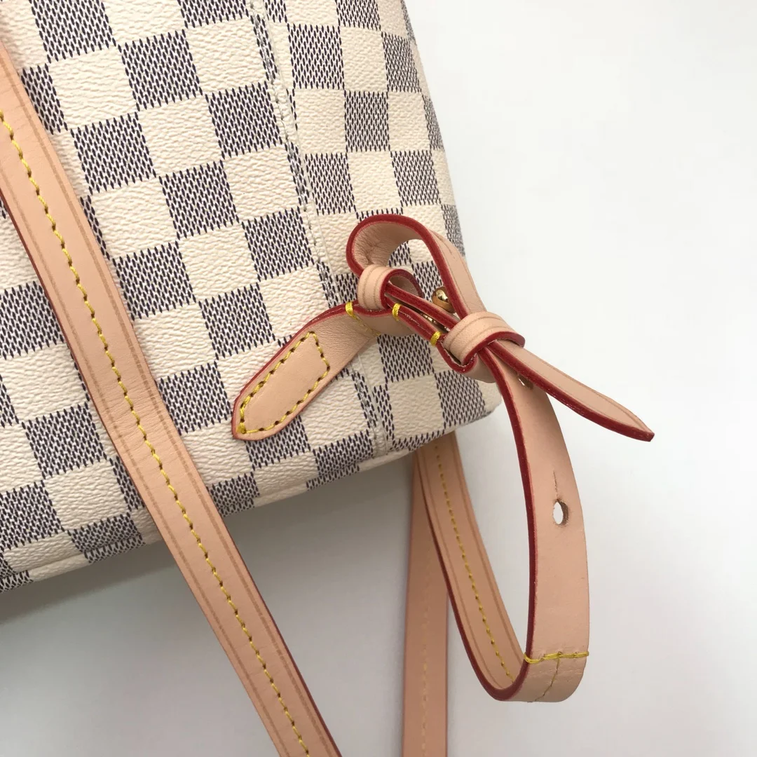 LV $88 gallery