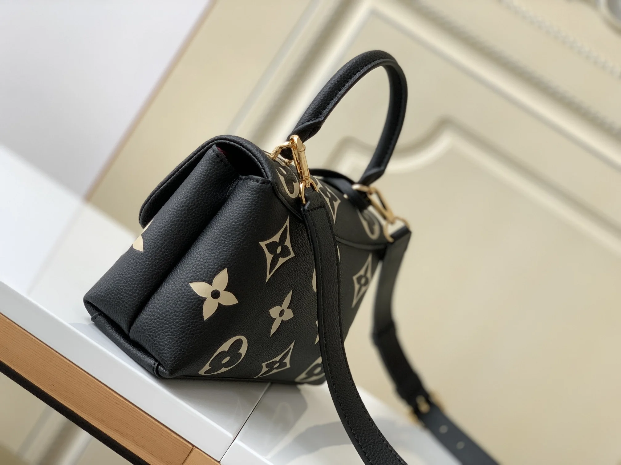 LV $88 gallery