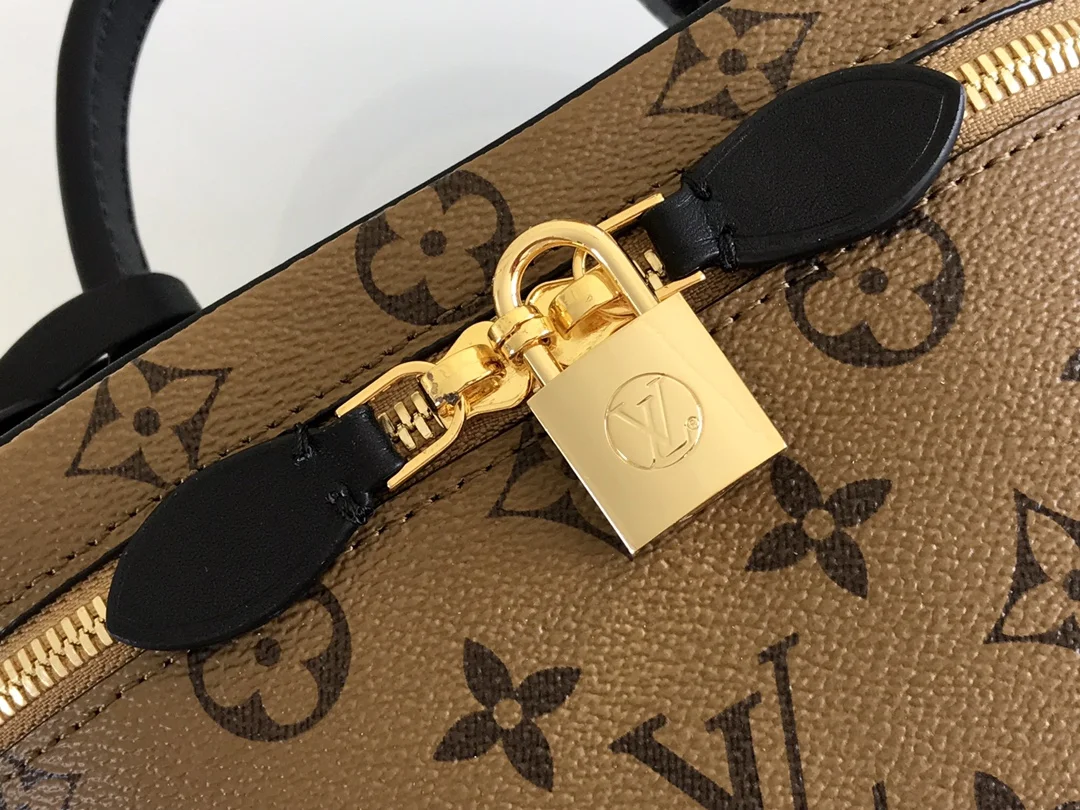 LV $88 gallery