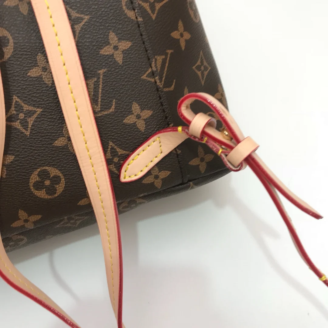 LV $88 gallery