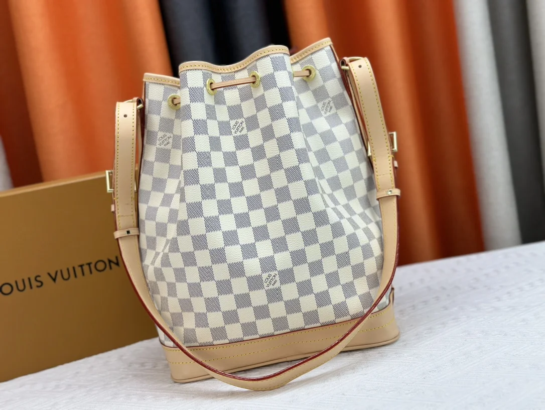 LV $88 gallery